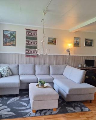 Privat leilighet på gård med badstue og nordlys