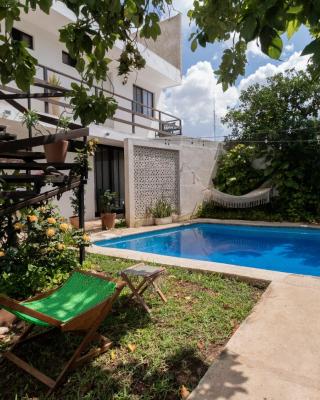 Casa Itza