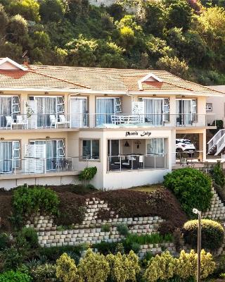 Phoenix Lodge and Waterside Accommodation