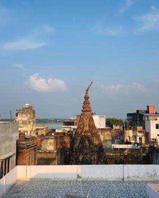 Banaras Gully House 500 ft from The Ghats