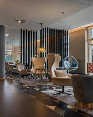 Holiday Inn - the niu, Ridge Halle Central Station by IHG