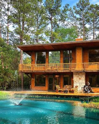 Waterfront Houston Hide out In A Magical Forest