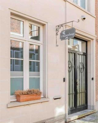 Townhouse room heerenhuys