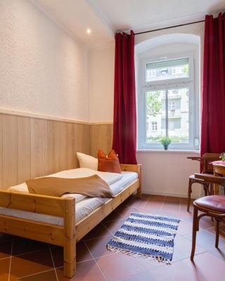 Gästezimmer I Einzelzimmer mit Gemeinschaftsbad und Gemeinschaftsküche Chemnitz