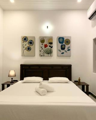 Leena Holiday Home