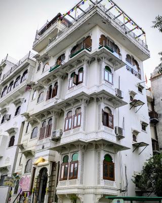 Whereabout Hostel Udaipur