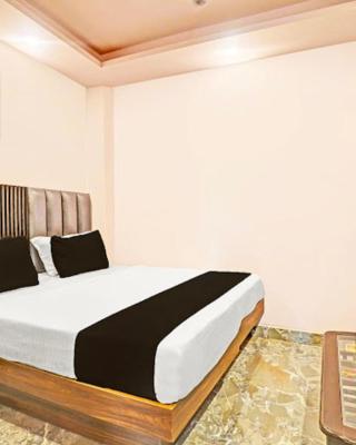 Del Fox Hotel Shanti Residency - Just a Minute Away From New Delhi Railway Station and Connaught Place & 5 Mins From VFS Shivaji Stadium Metro Station