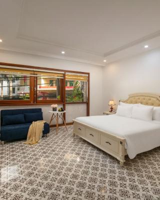 Luxe Paradise Suites Dich Vong Hau