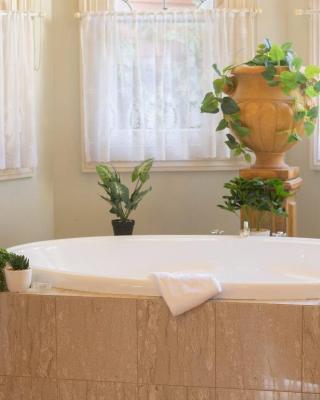 Rapunzels Cottage 1br Fairytale Studio Stay