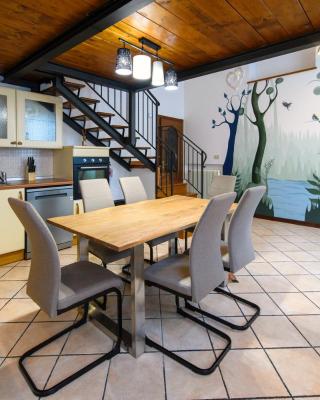 Emerald River Apartment
