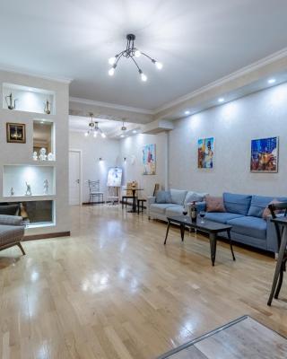 Apartment on Rustaveli avenue