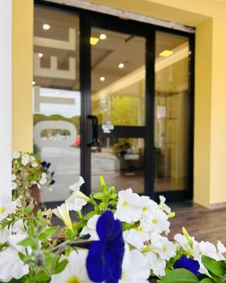 Hotel Benaco Mavras