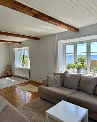 Strandnära hus Abbekås