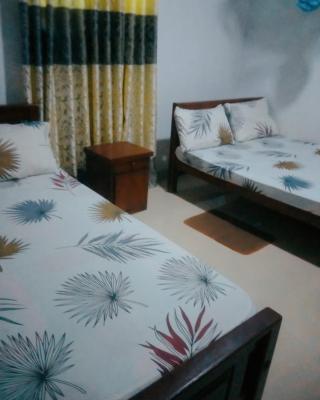 Chathuni Holiday Home