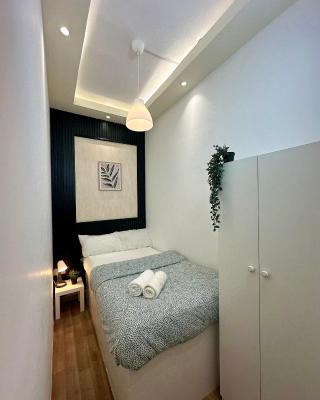 Nomad Partition Room in Barsha Heights 3 mins to ICM Metro