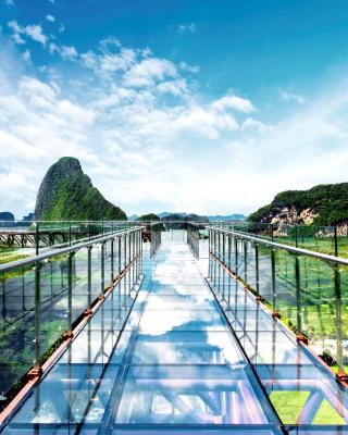 Beyond Skywalk Nangshi