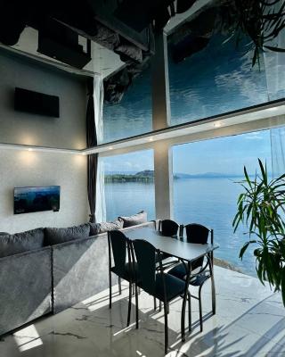 Pearl sevan