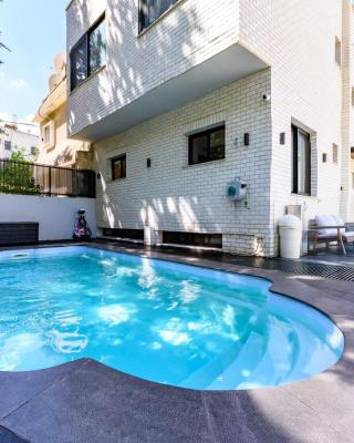 Rokah Luxury Villa at Ramat HaHayal