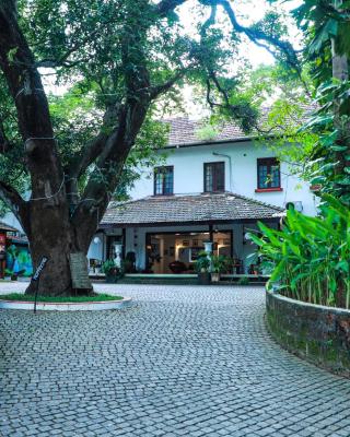 Old Lighthouse Bristow Hotel , Fort Kochi