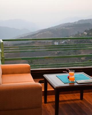 Himalayan Mountain and Valley View - Garden with bonefire - Ample Parking - Luxury Balcony rooms -by Aachman Stays!! Mashobra