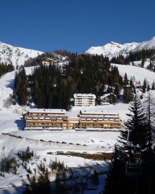 Nassfeld Mountain Apartments