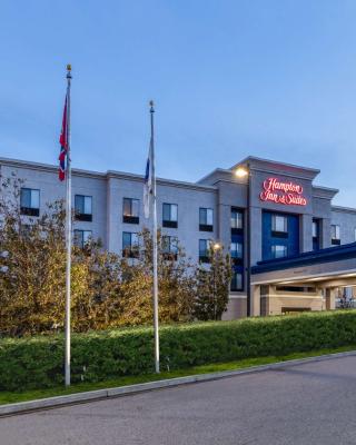 Newly Renovated-Hampton Inn & Suites Casper