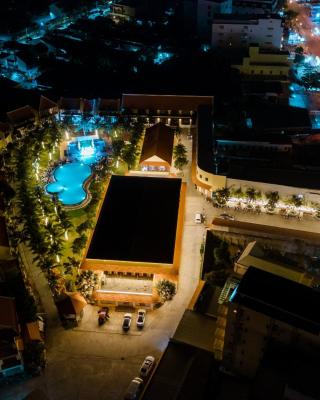 Ha Tien Xua Hotel & Resort