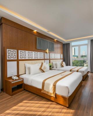 Prague Da Nang Beach Hotel