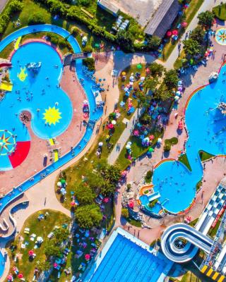Happy Camp Mobile Homes in Camping Terme Čatež