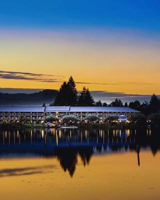 Inn on Long Lake