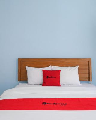 RedDoorz at De'balcon Accomodation Kuta Bali