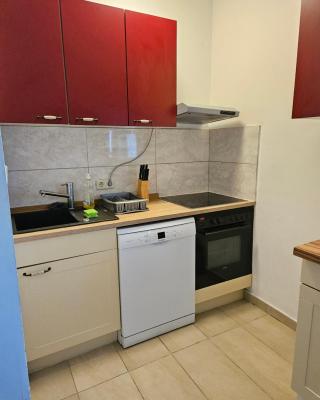 Schöne 2 zwei Zimmer Wohnung