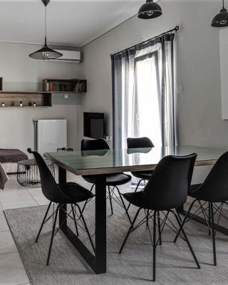 Minimal Central Apartment By The Sea