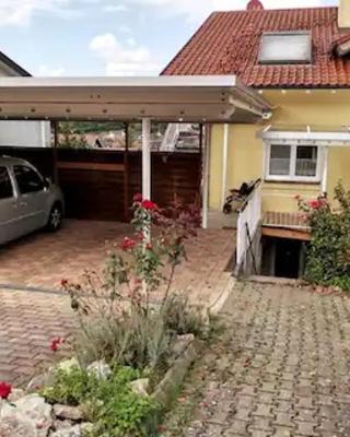 Schöne Ferienwohnung mit Terrasse
