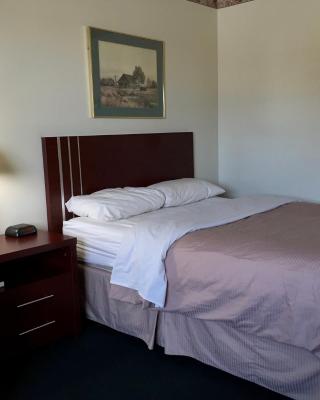 Colonial Inn