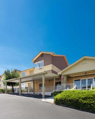 Best Western Topaz Lake Inn