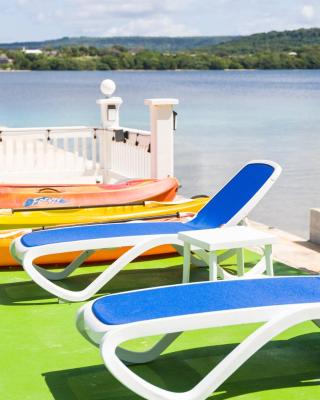 Wolfgramm Beachfront Motel