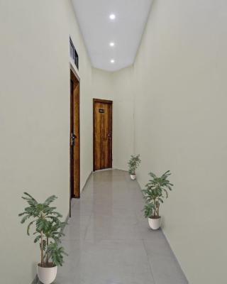 Hotel O The Mumbai Inn Near Chhatrapati Shivaji International Airport