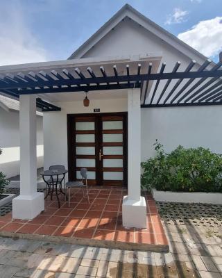 Coconut Paradise Bungalow Kampot