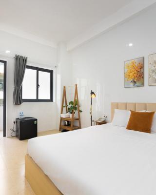 Thiên Quốc Hotel