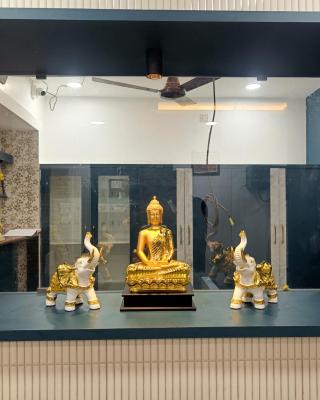 Sri Tirumalaa Hotel