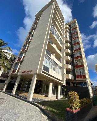 Modern rooms available close to the beach in Humewood