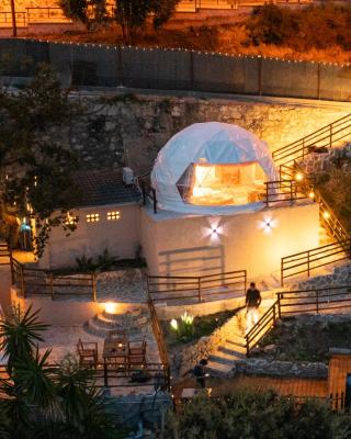 AAA View Private Terrace Outdoor Heated Hot Tub Family Fun