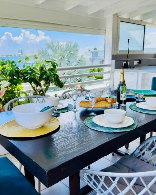 Spacious Waterfront 2 Bedroom Condo with 2 Bathrooms, Pool, AC