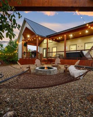 Under the Stars - Secluded, Hot Tub, Firepit, Games