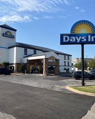 Days Inn by Wyndham Tulsa Central