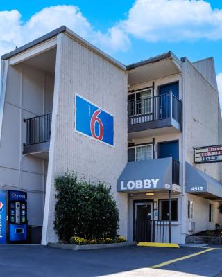 Motel 6 Portland OR Southeast