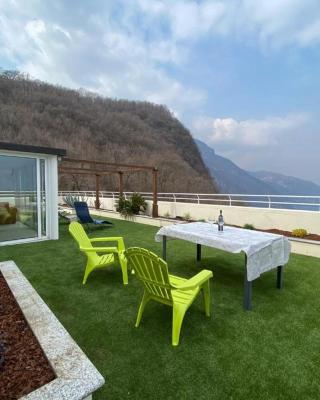Penthouse with Big Terrace in Residence with Pool