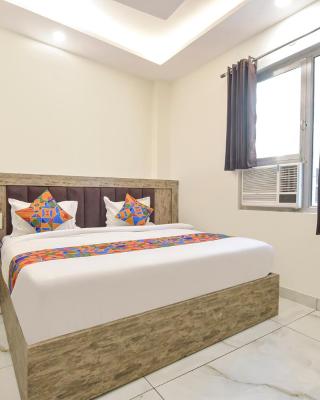 FabHotel Dev Palace