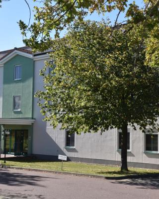 ARC Hotel